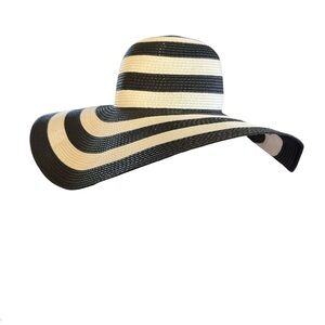Shade & Shore Black and Cream Striped Sun Hat